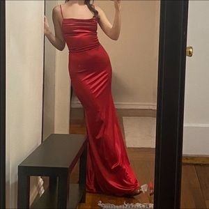 Red sexy dress for weedings, dates and you name it!